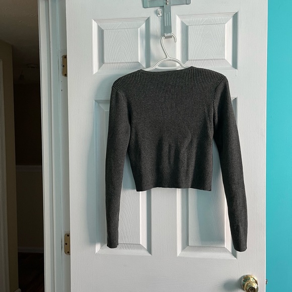 Brandy Melville Cropped Button-up Sweater - Picture 2 of 4